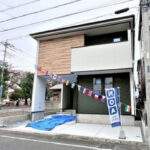 川口市前川４丁目 新築戸建 仲介手数料無料 4399万円 更にお祝金最大20万円プレゼント付 蕨駅 徒歩29分 バス(高木 乗10分 停歩10分) 新築戸建